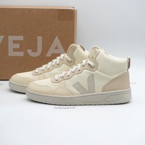 NEW Women's Veja V-15 Chomefree Leather Sneakers VQ0503451A Cashew